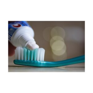 Colgate Strong Teeth Toothpaste 200g